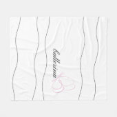 ミニマリストバレリーナ&ピンクバタフライホワイト フリースブランケット (正面(横))