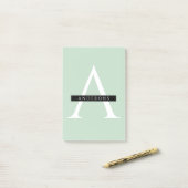 ミニマリストパステルミントパーソナライズされた名 ポストイット (デスク上)