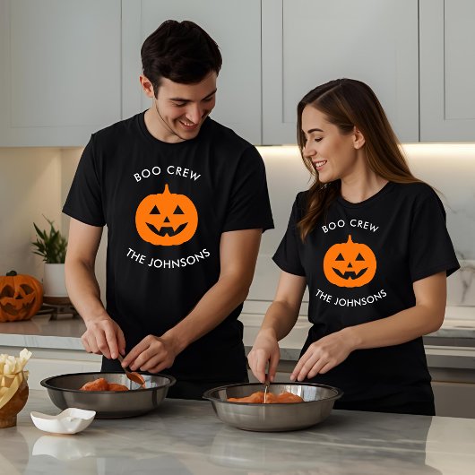 ミニマリストブクルー – ハロウィンパーソナライズされた Tシャツ