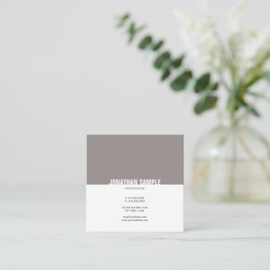 ミニマリストブラウンホワシンプルイエレガントトトレンディー スクエア名刺 (スタンド正面)
