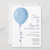 ミニマリストブルーバルーンツインズボーイズ1st誕生日 招待状 (正面)