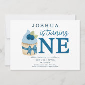 ミニマリストブルーベリーカップケーキファーストバースデーパーティー 招待状 (正面)