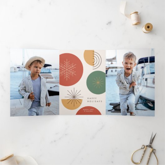 ミニマリストホリデー – シンプルフェスティバル応援 三つ折りクリスマスカード (内部)