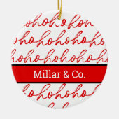 ミニマリストホーホー文字レッドホリデーパターンクリスマス セラミックオーナメント (正面)