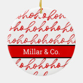 ミニマリストホーホー文字レッドホリデーパターンクリスマス セラミックオーナメント (裏面)