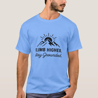 ミニマリストマウンテン引用文Tシャツデザイン Tシャツ