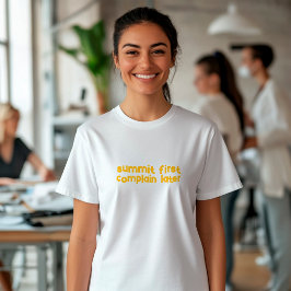 ミニマリストマウンテンTシャツ シンプルなライン デザイン トライブレンドTシャツ