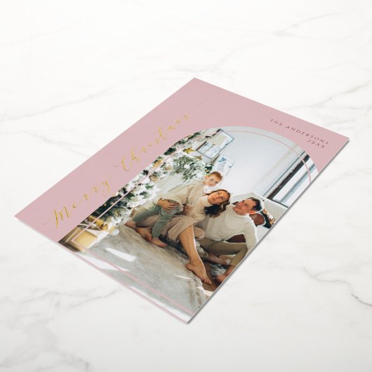 ミニマリストメリークリスマスフォトダスティピンク 箔シーズンカード (回転した状態)