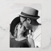 ミニマリストモノグラムフォトウェディングシャワー金ゴールド 箔招待状 (裏面)