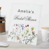 ミニマリストワイルドフラワーブライダルシャワー 台座サイン (インサイチュ)