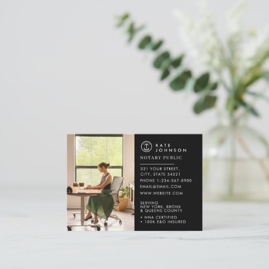 ミニマリスト公証人署名エージェントカスタムロゴの写真 名刺 (スタンド正面)