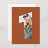 ミニマリスト写真1st誕生日カスタムカラー インビテーションポストカード (正面/裏面)