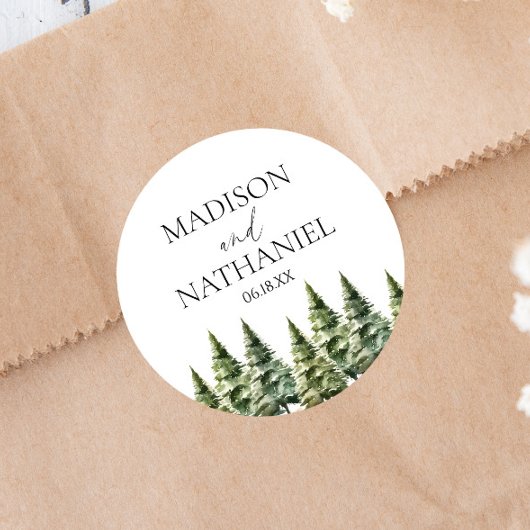 ミニマリスト冬の雪の松の木の森結婚の ラウンドシール