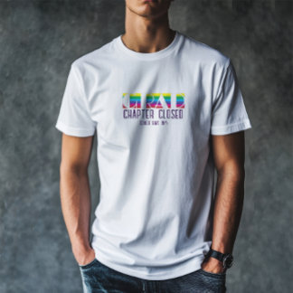 ミニマリスト卒業ストライプパターン Tシャツ