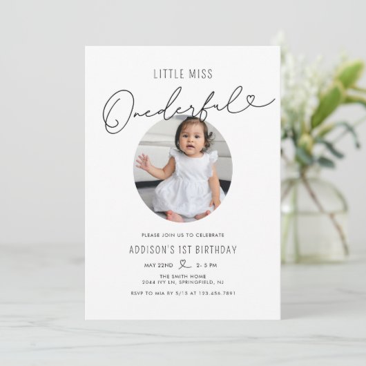 ミニマリスト恋しく思リトルオネダーフル1歳の誕生日 招待状 (スタンド正面)