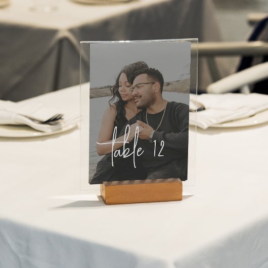 ミニマリスト手書き結婚スクリプトの写真 テーブルナンバー