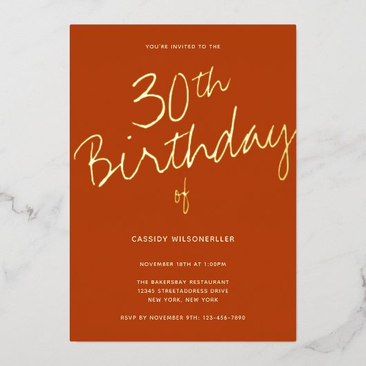 ミニマリスト焼けオレンジ30歳の誕生日金ゴールド 箔招待状 (正面)