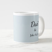 ミニマリスト父の日コーヒーマグ | 子供の名前 ジャンボコーヒーマグカップ (正面右)