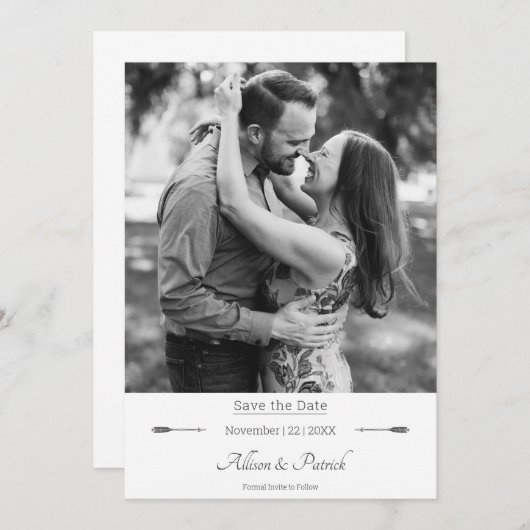 ミニマリスト矢印の写真日付を保存 |白 セーブザデート (正面/裏面)