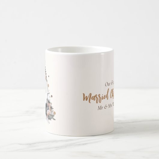 ミニマリスト私たちの最初の結婚したクリスマス3枚の写真 コーヒーマグカップ (中央)