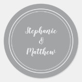 ミニマリスト結婚究極のグレー新郎新婦のお願い ラウンドシール (正面)