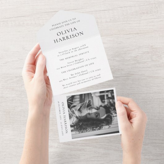 ミニマリスト葬儀メモリアルフォトキープセイクエレガント オールインワン招待状 (貼ってはがせる)