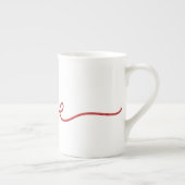 ミニマリスト赤いスクリプト愛の連続ラインアート ボーンチャイナマグカップ (右)