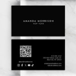 ミニマリスト高級ブラックQRコードソーシャルメディア 名刺<br><div class="desc">洗練されたエレガントデザインは、スタイリングとスタイルを通して名前やビジネス名を高めミニマルるモダン。白黒の美学は、こ与えのクリーンなビジネスカードのデザインテンプレートに贅沢である。URLを追加して、顧客のスキャンを簡単にするために、背面のQRコードを即座に更新する。強力な第一印象を簡単に保証するソーシャルメディアの存在を提示しなさい。お前のスタイリッシュ印を付ける簡単と方法だ！1201AMデザインStudioによるレイアウトのデザイン-連絡要求のカスタム場合 – www.1201am.com</div>