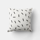 ミニマリスト黒振り掛け型枕 クッション (裏面)