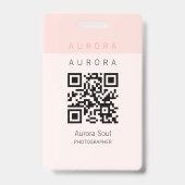 ミニマリスト2トーンピンクのネームバッジ バッジ (裏面)