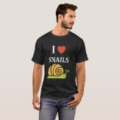 ミニマリスト かたつむり 動物 おもしろい 小さい カタツムリが好き Tシャツ (正面フル)