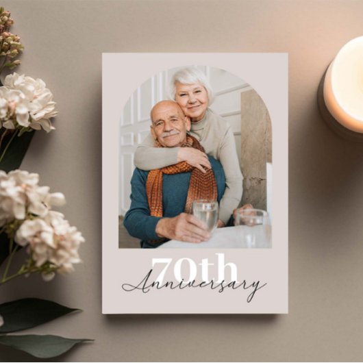 ミニマリスト アーチ ベージュ 70周年 結婚記念日 招待状