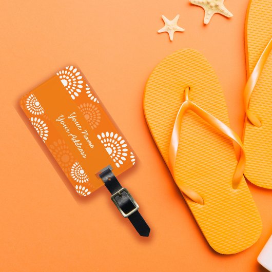 ミニマリスト オレンジ色のデイジー 現代のシンプルな花 ラゲッジタグ