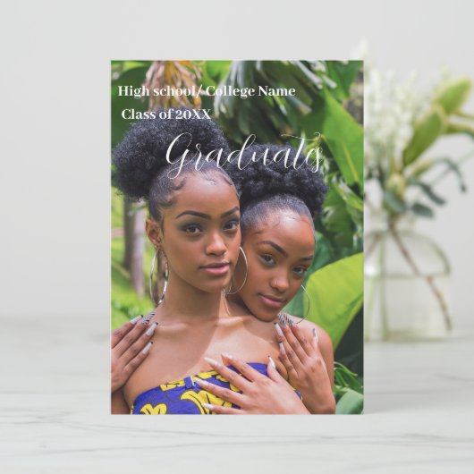 ミニマリスト スクリプト ダブル 卒業パーティー 招待状 (スタンド正面)