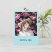 ミニマリスト パステルブルー ワンフォト パーティー サンキューカード (スタンド正面)