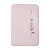 ミニマリスト ブッシュ ピンク ガーリー モノグラム 名前 スクリプト B バスマット (正面縦)