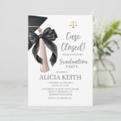 ミニマリスト ブラック コケッタ タッセル 法学部 卒業パーティー 招待状 (スタンド正面)