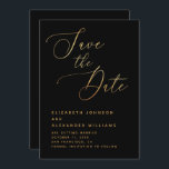 ミニマリスト ブラック&ゴールド スクリプト | フォーマル ウェディング セーブザデート<br><div class="desc">このフォーマルでミニマリストの「Save the Date」カードでスタイリッシュな印象を与えましょう。深い黒の背景に優雅なゴールドのスクリプトが特徴で、ブラックタイ、イブニング、ラグジュアリー ウェディングにふさわしい洗練さを醸します。印刷されたゴールド効果は、豪華なコントラストを加えながら、実用的で手頃な価格を実現します - 実際のホイルは使用されていません。清潔なセリフテキストは、タイムレスで読みやすいレイアウトを提供します。完全にカスタマイズ可能で、印刷カードまたはデジタル ダウンロード ファイルとして利用できるこの作品は、特別な日の優雅さを美しく反映しています。</div>