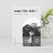 ミニマリスト ブラック＆ホワイト 2 フォト アーチ ウェディング セーブザデート (スタンド正面)