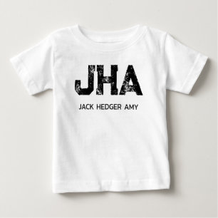 ミニマリスト ブラック 3文字 モノグラム 名前 ホワイト ベビーTシャツ