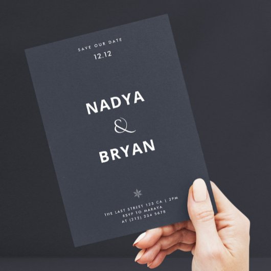 ミニマリスト ブルーグレー QR コード 冬のウェディング 招待状