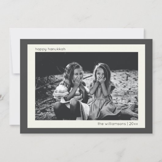 ミニマリスト モダン チャコールグレー ハヌカ フォト シーズンカード (正面)