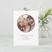 ミニマリスト ラウンド フォト 名前 ハッピー ニュー イヤー シーズンカード (スタンド正面)