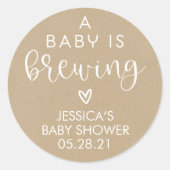 ミニマリストAベビーは赤ちゃんシャワーの好意を醸造している ラウンドシール (正面)