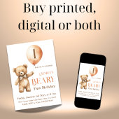 ミニマリストLittle Bear Beige Beary 1st Birthday 招待状
