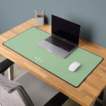 ミニマリストSage Green Twoモノグラムオフィス デスクマット<br><div class="desc">ミニマリストSage Green 2モノグラムオフィスデスクマット</div>