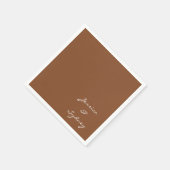 ミニマリストSienna Brown Script結婚のカスタム スタンダードカクテルナプキン (角)