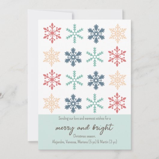 ミニマルかわいいパステル雪の結晶クリスマスフォト シーズンカード (正面)