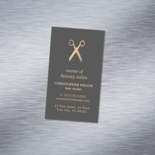 ミニマルでエレガントなダークグレーのフェイクな金ゴールドの美容師 マグネット名刺 (インサイチュ)