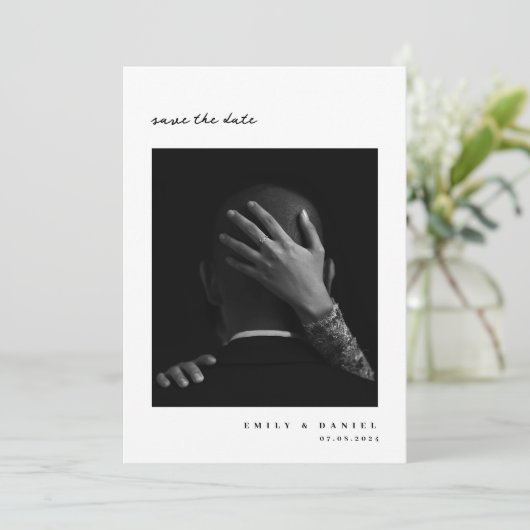 ミニマルでエレガントな写真付きSave the Date招待状 セーブザデート (スタンド正面)